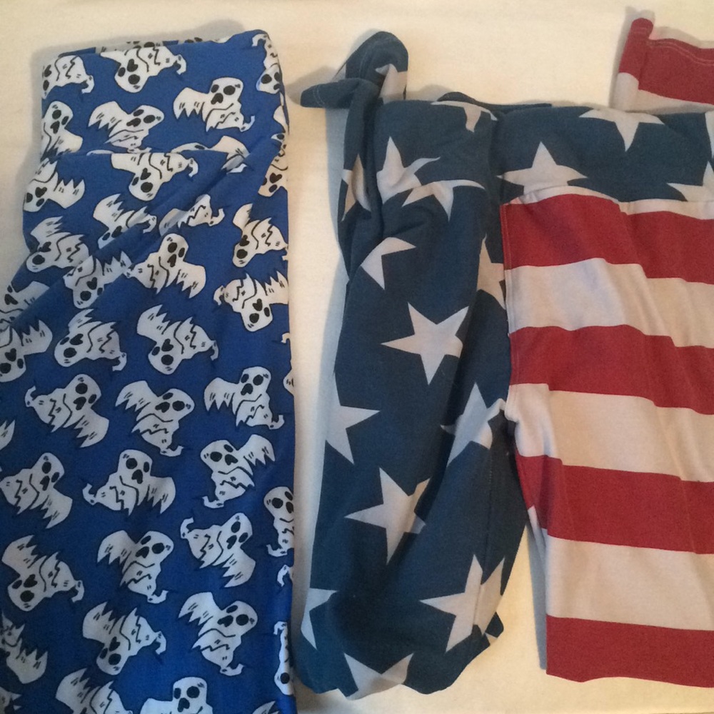 Holiday LuLaRoe prints! 🇺🇸🕸